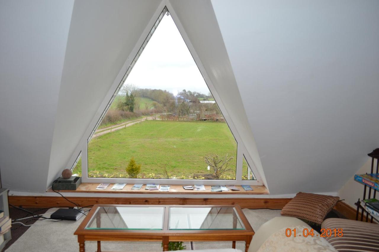 Annaswood B&B Cahir Bagian luar foto