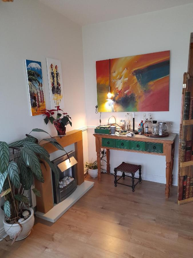 Annaswood B&B Cahir Bagian luar foto