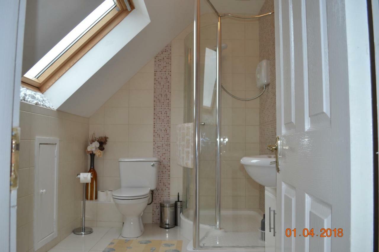 Annaswood B&B Cahir Bagian luar foto